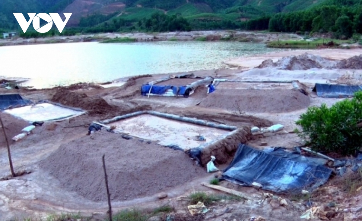 Quảng Nam đóng cửa mỏ vàng Bồng Miêu